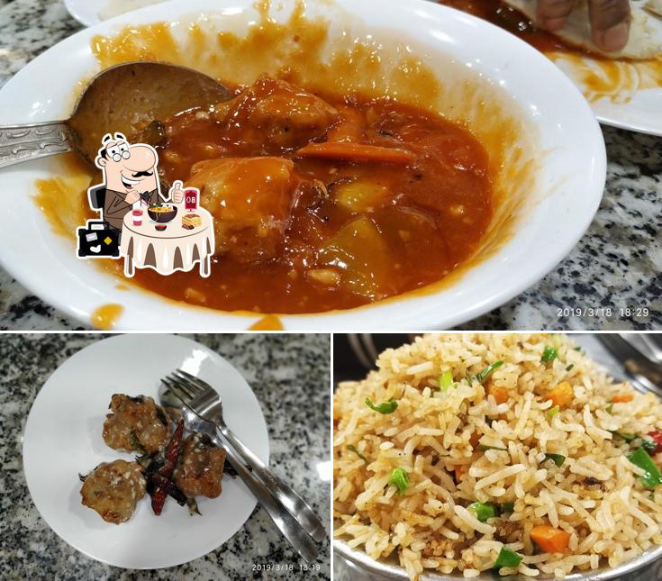 Food at Dhakeswari Moonlight
