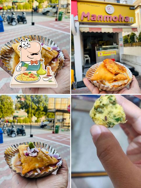 Meals at Manmohan Samosa