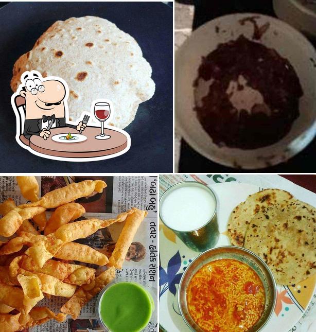 Food at Kumar Lunch Home (Bar & Restaurant)