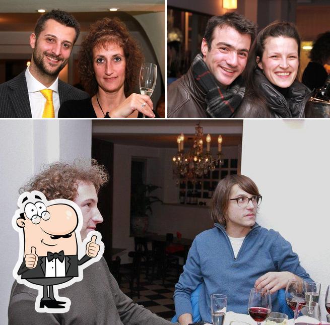 Guarda la foto di Bar 0041