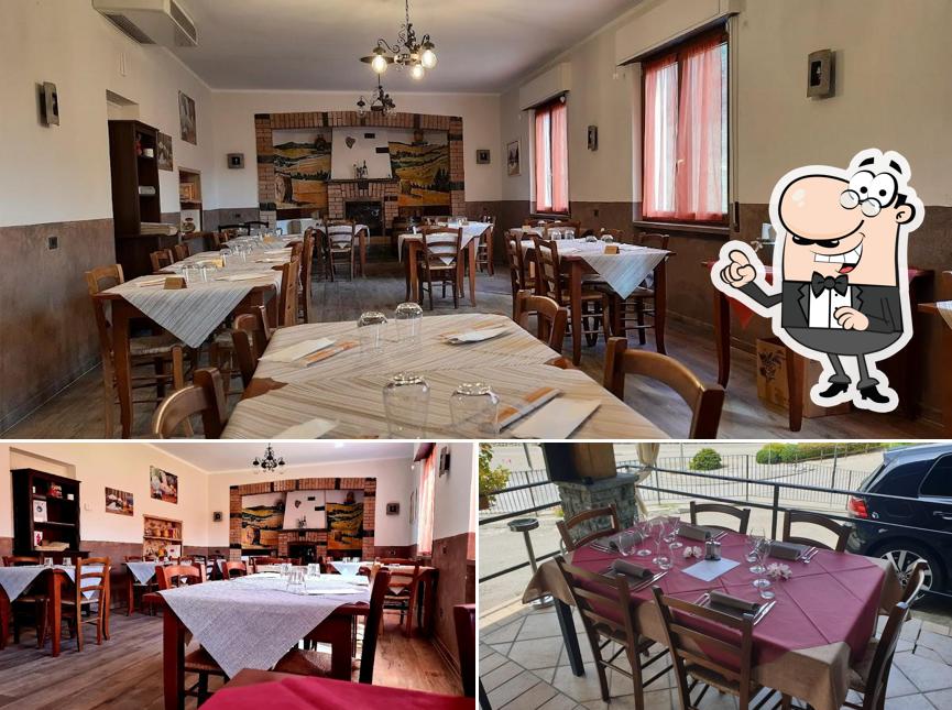 Siediti a un tavolo di Antica Trattoria Ponte di Pino