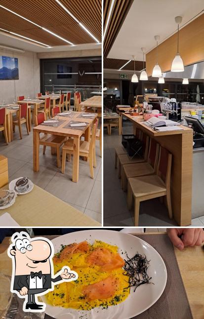 Le Bistro 14 Cors si caratterizza per la interni e cibo