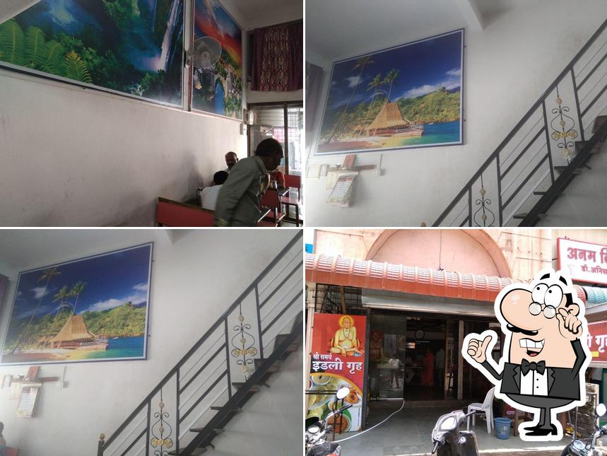 The interior of Shree Samarth Idli Gruh