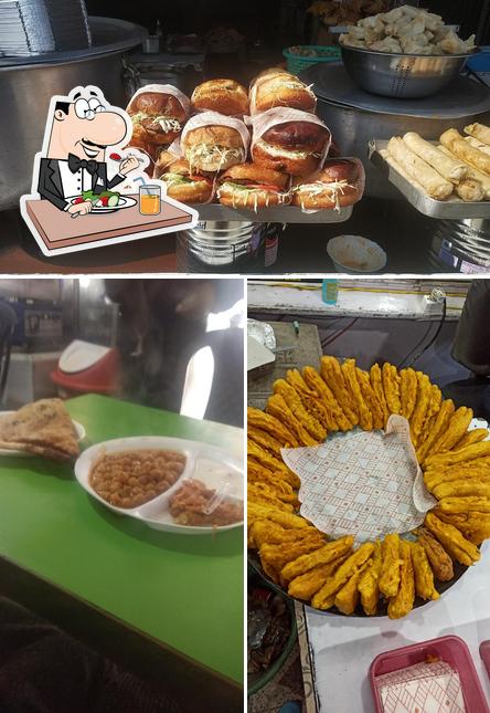 Food at Umars Food Plaza