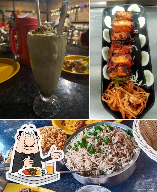 Food at Iniya Kaimanam