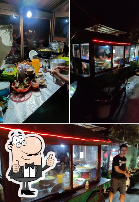 Here's a pic of Ishana Fast Food