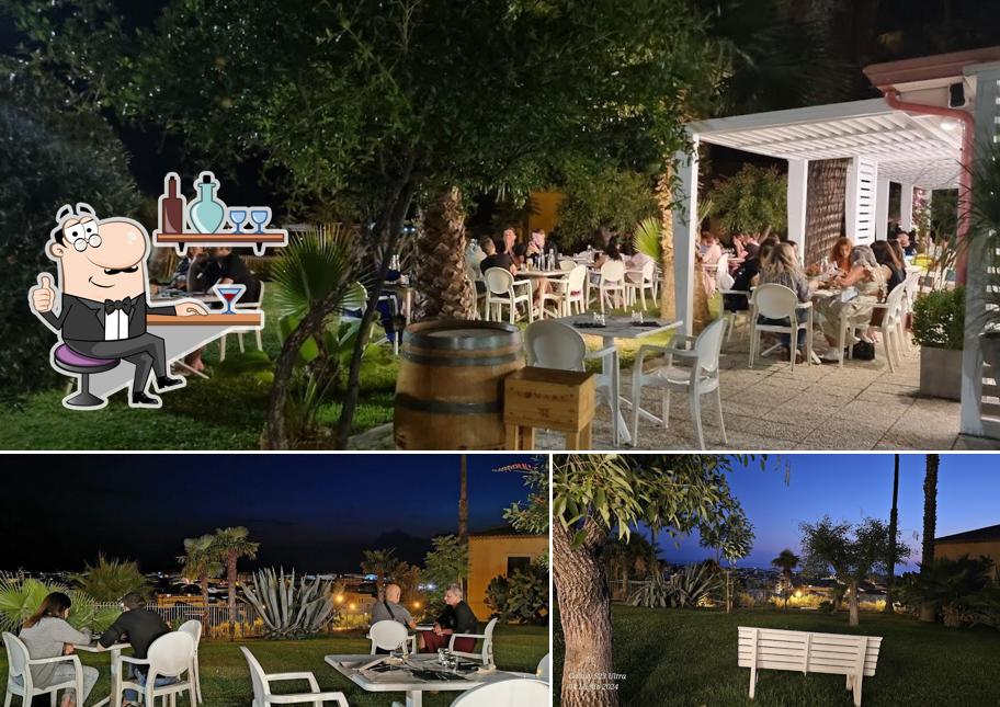 Siediti a un tavolo di Tipiko Ristorante Pizzeria