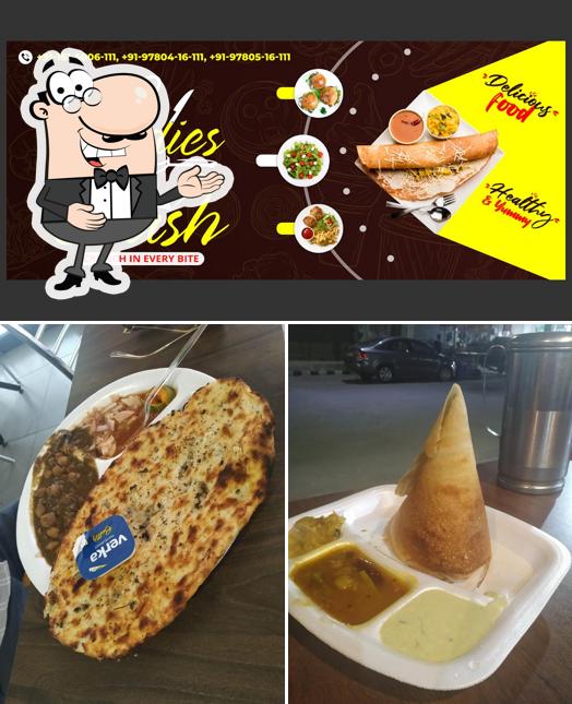 Look at the image of Foodies Crush