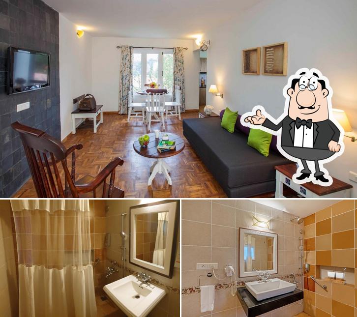 Take a seat at one of the tables at Sterling Kodai Lake