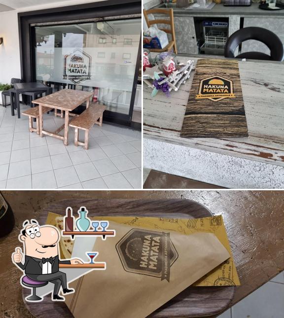 Siediti a un tavolo di Hakuna Matata piadineria