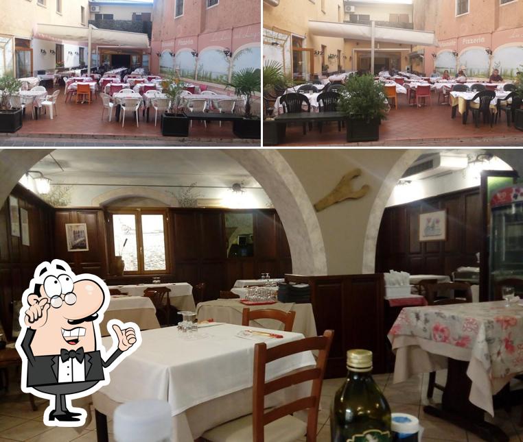 Siediti a un tavolo di Ristorante La Luce sul Lago