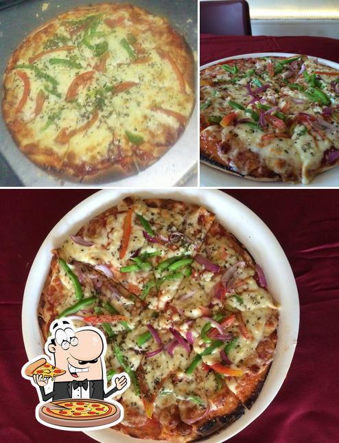 Order pizza at HoneyBunny