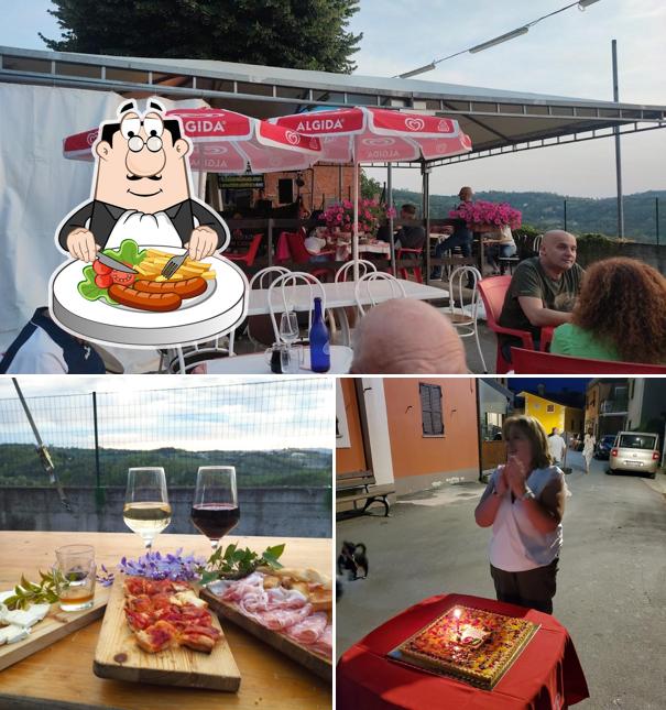 La cibo e interni del ristorante