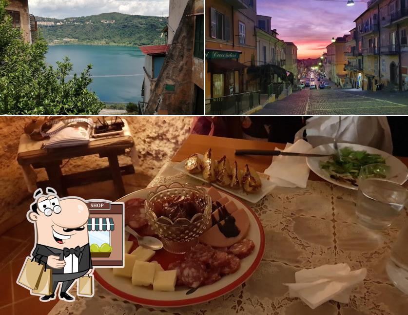 La immagine di esterno e cibo da Rifugio al Vecchio Fienile