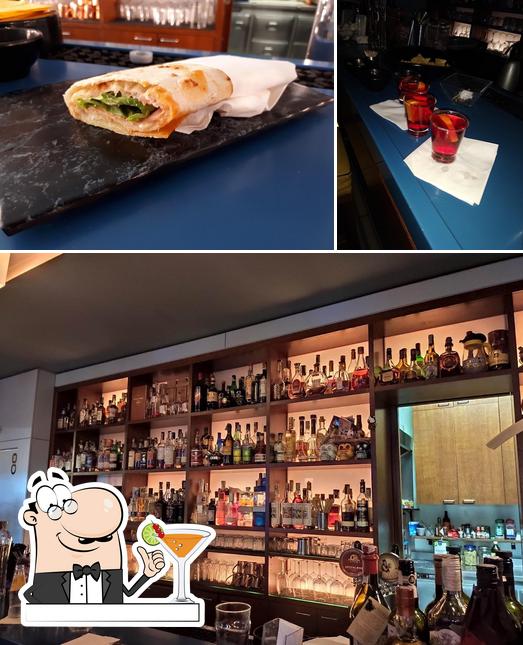 Questa è la foto che raffigura la bevanda e cibo di Bar Touraco Miro' 94