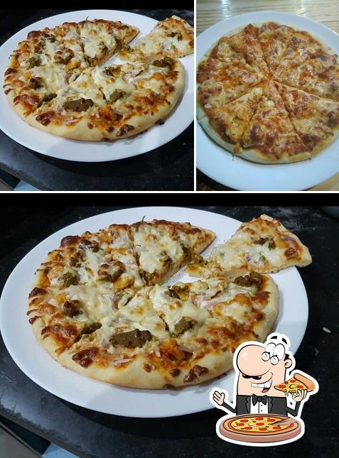 Order different variants of pizza