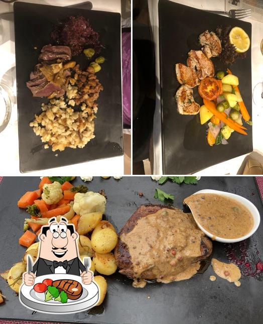 Pasti a base di carne vengono serviti a Ristorante Collina d'Oro