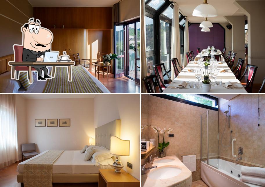 Siediti a un tavolo di Hotel dei Duchi