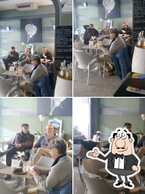 Siediti a un tavolo di Bar Centrale