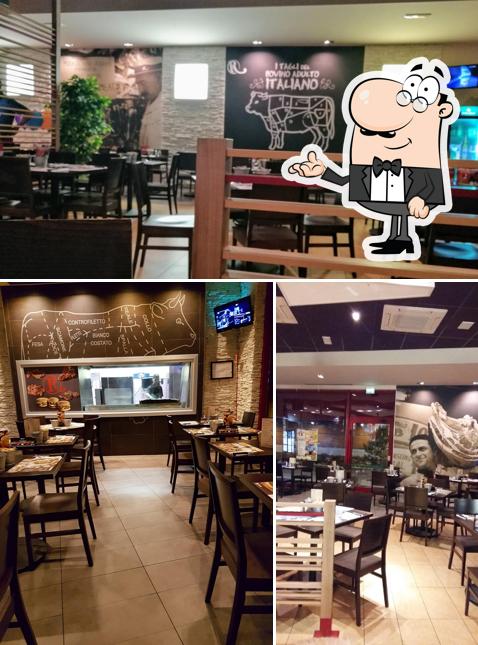 Gli interni di Roadhouse Restaurant Macerata