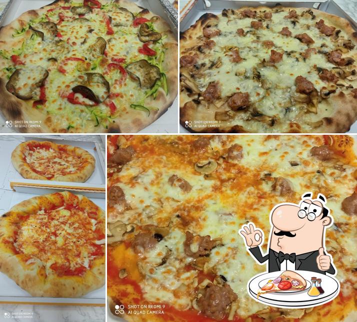 Ordina una pizza a Pizzeria Quattro Stagioni