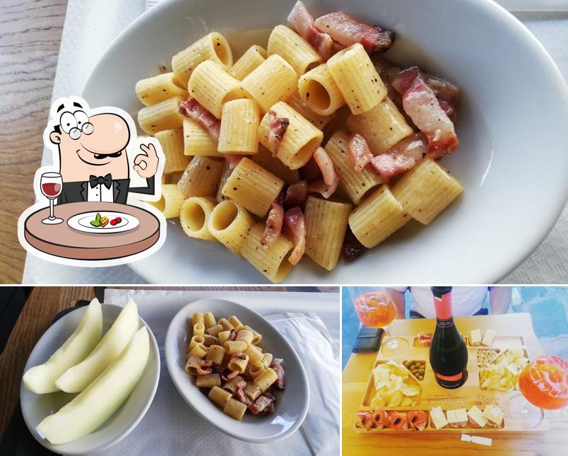 Cibo al Halley Bar Di Paolessi Miria