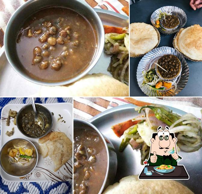 Food at Hari Om Chole Bhature Wala