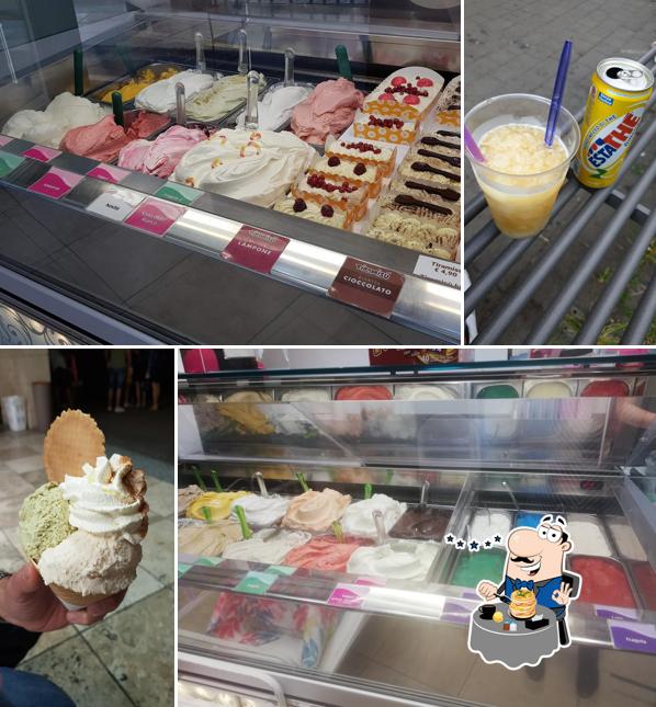 Platti al Gelateria la Nuova Cascina