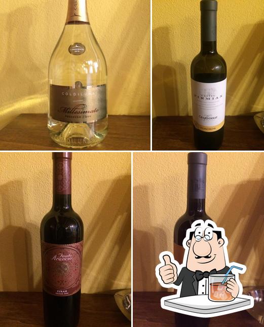 Prenditi un drink dal menu