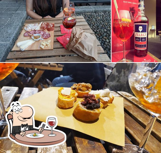 Tra le varie cose da L'ombra de vin Bacaro Poetico si possono trovare la cibo e birra