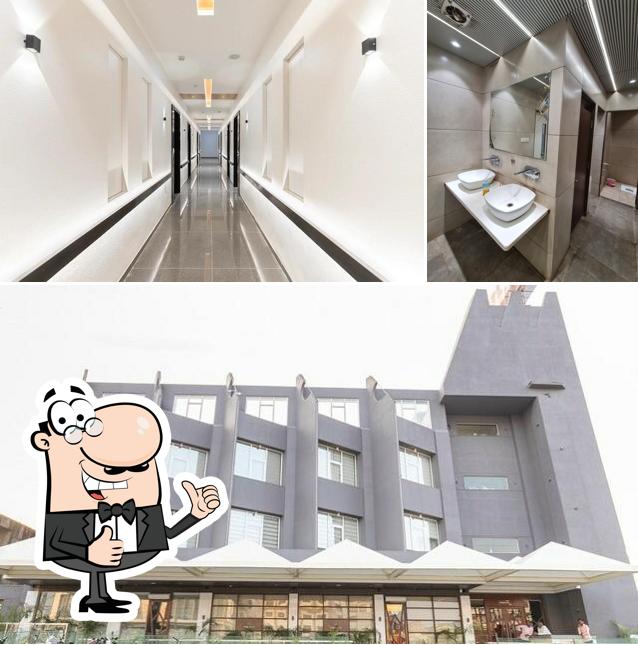Look at the picture of Hotel Way Wait - Best Hotel, Ac Hotel, Budget Hotels
