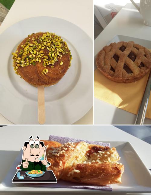 Platti al Pasticceria Caffetteria Principe