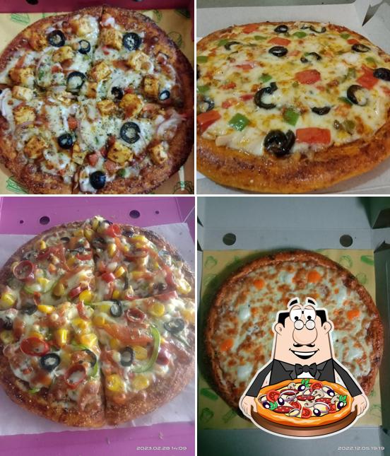 At Galaxy Pizza(Jagdamb FPP), you can enjoy pizza