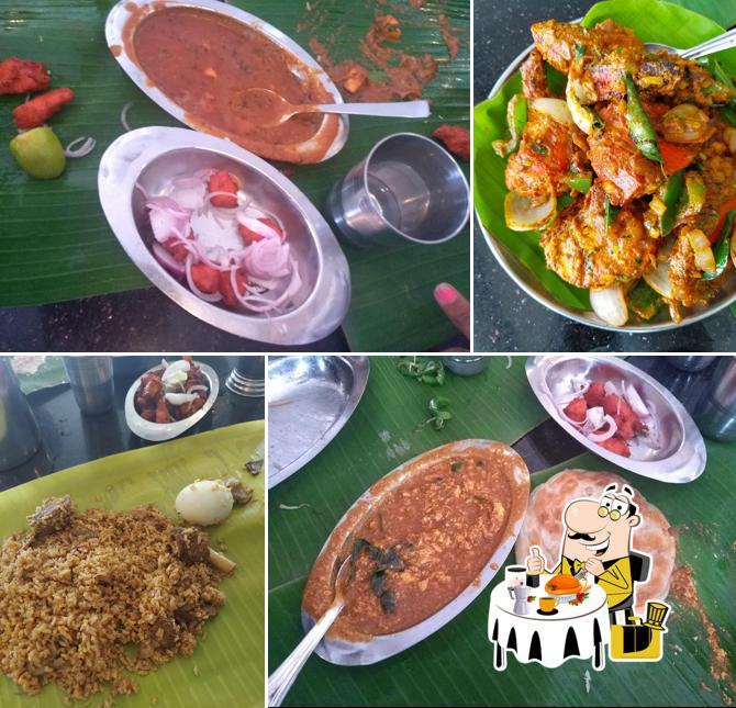 Chicken wings at Avinashi Bai Hotel