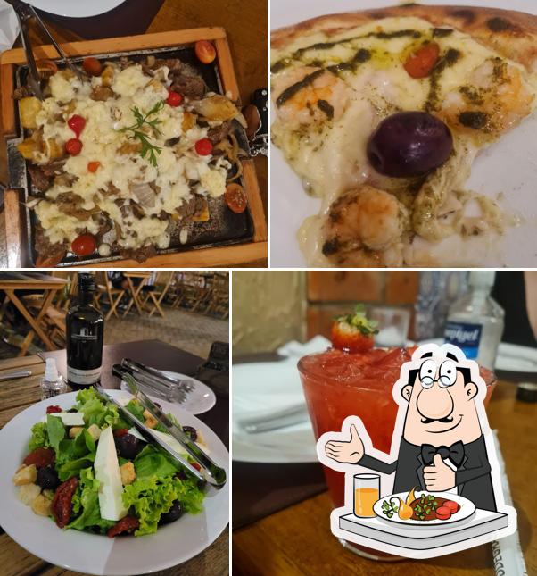 Comida em Tins Mania restaurante e pizzaria