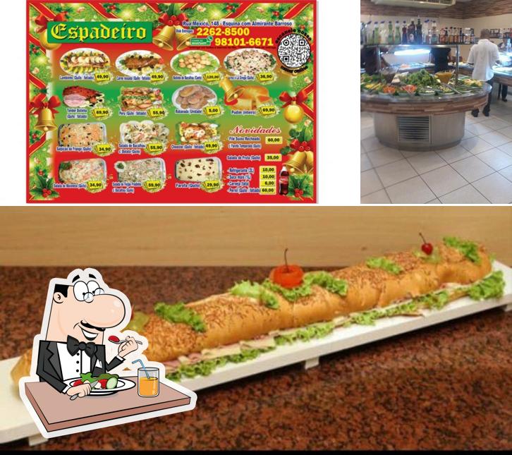 Comida em Espadeiro