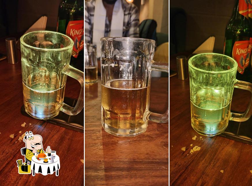 Food at The MAZE - Lounge & Bar