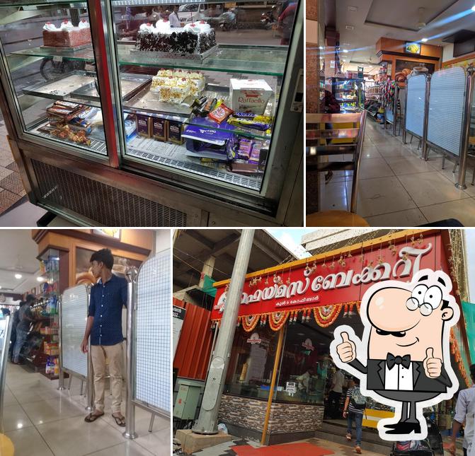 See the pic of Famous Bakery