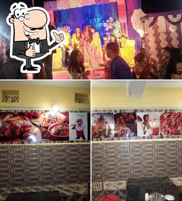 Look at this image of Hotel Konark