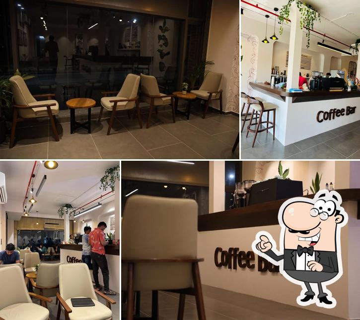 The interior of Larista - The Coffee House