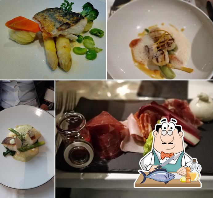 Salmone grigliato al AUBERGE DU CHÂTEAU Salmone grigliato al AUBERGE DU CHÂTEAU