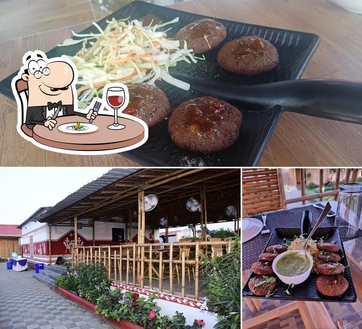 The image of food and exterior at Pet Pooja Restaurant