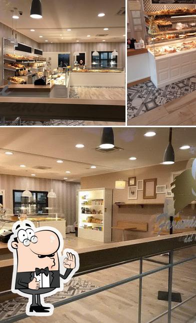 Ecco una foto di Forneria Panisi di Panisi Marco e C. Snc