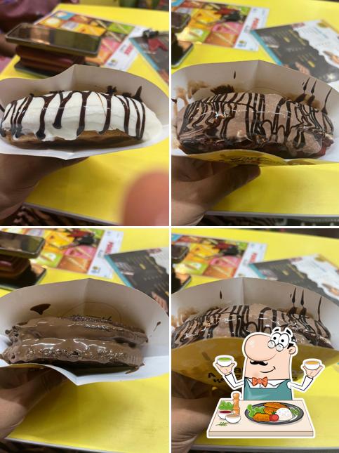 Food at Waffle corner