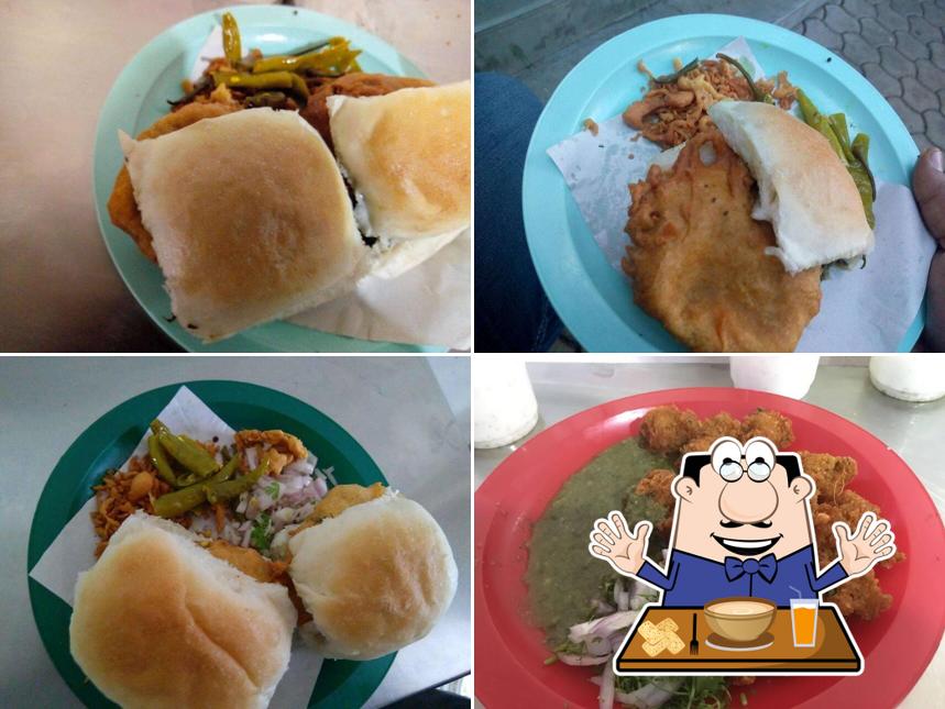 Food at Garden Vadapav