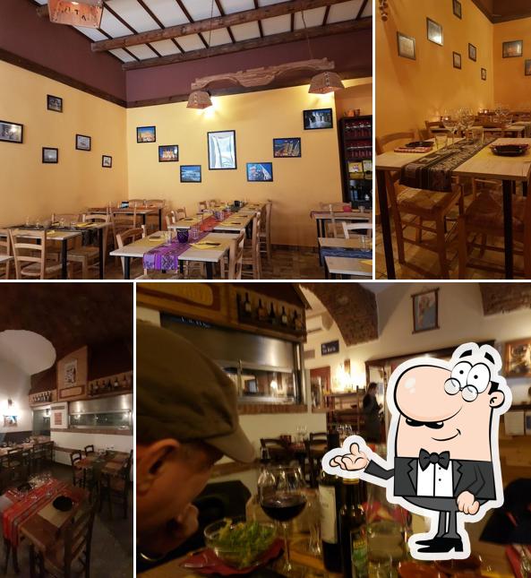 Siediti a un tavolo di La Taba Ristorante Argentino - Carne e cucina argentina