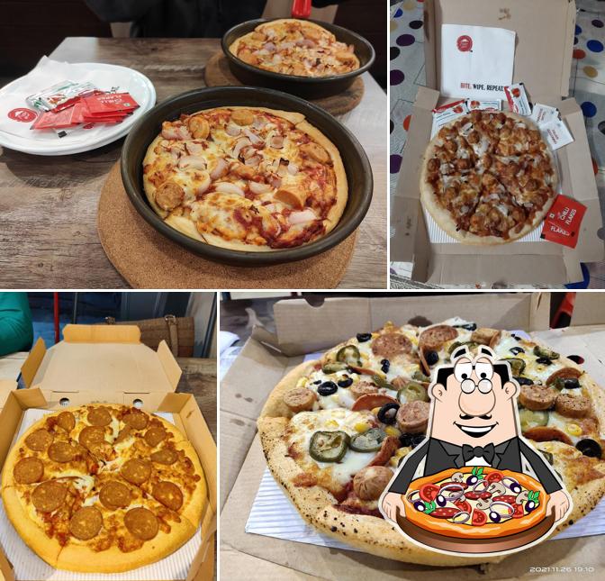 Try out various kinds of pizza