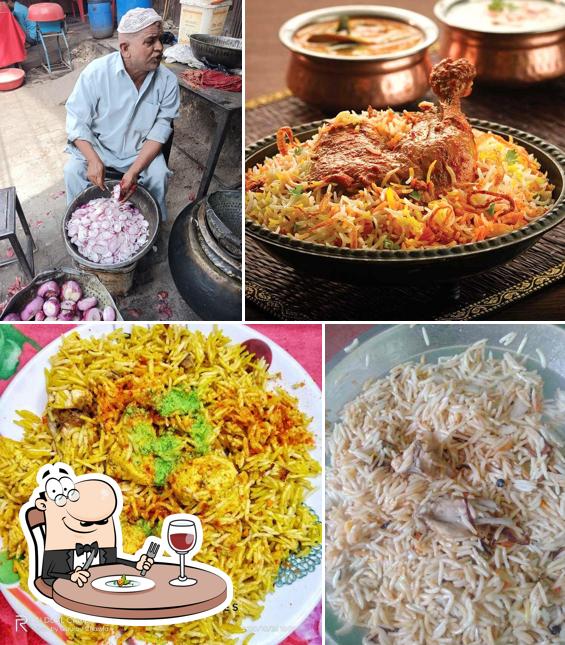 Food at Firoz hotel chicken biryani counter