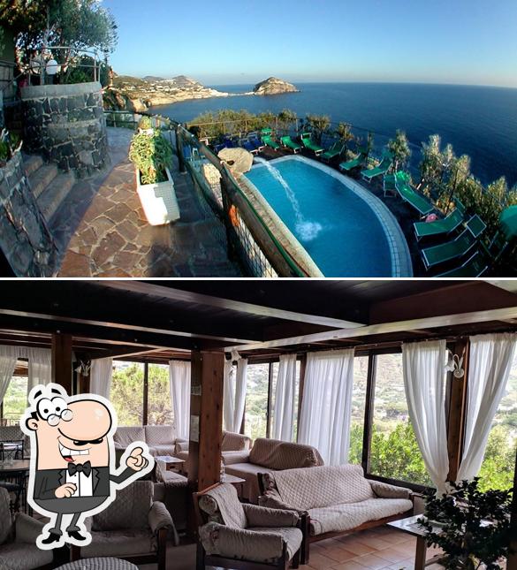 Dai un'occhiata agli interni di Ristorante Punta Chiarito Resort