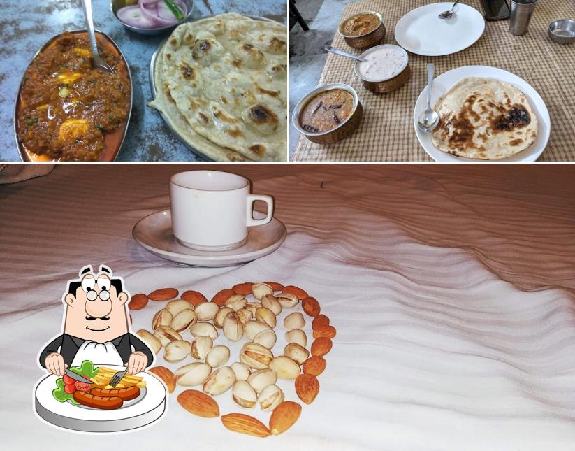 Food at Shree Khandelwal Pavitra Bhojanalaya